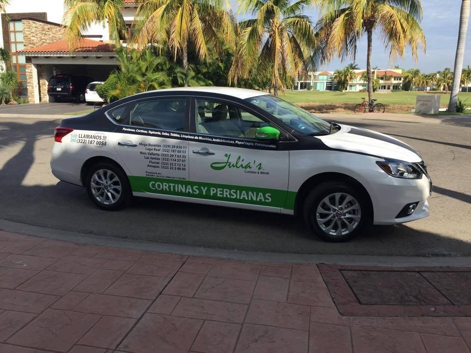 Auto rotulado para Julia's Cortinas y Persianas por Rotularte Puerto Vallarta